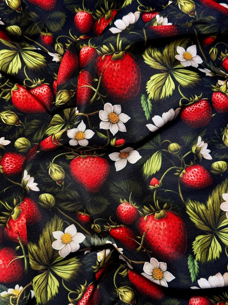 Strawberry Girly Vibes (PRE-ORDER)